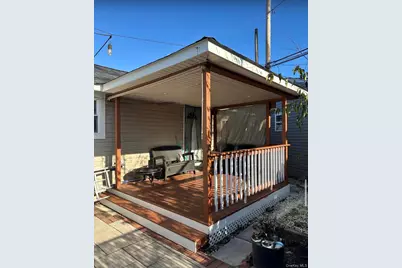 10 Elm Avenue, Bay Shore, NY 11706 - Photo 6