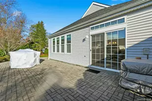 10 Sagaponack Ct, Ridge, NY 11961 - Photo 28