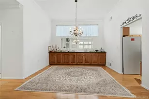 10 Sagaponack Ct, Ridge, NY 11961 - Photo 14