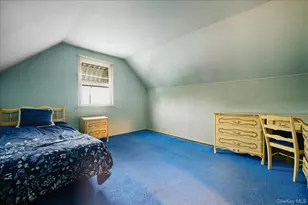 25 Lois Ln, Farmingdale, NY 11735 - Photo 18