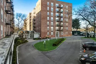 54-44 Little Neck Parkway Pkwy, Little Neck, NY 11362 - Photo 2