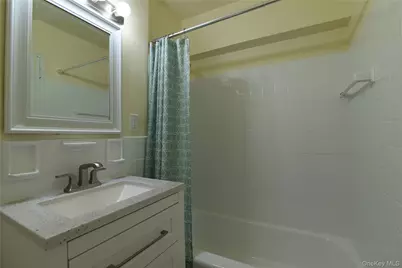 54-44 Little Neck Parkway Parkway #6V, Little Neck, NY 11362 - Photo 16