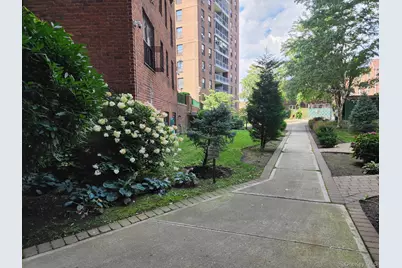 61-35 N 98th Street #St-G, Rego Park, NY 11374 - Photo 4