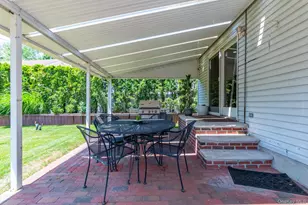 977 Woodcliff Dr, Franklin Square, NY 11010 - Photo 18