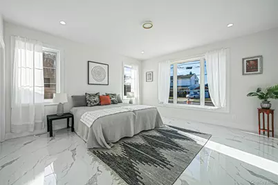 957 Dana Avenue, Valley Stream, NY 11580 - Photo 20