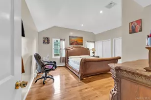 51 Atlantic Ave, Freeport, NY 11520 - Photo 22