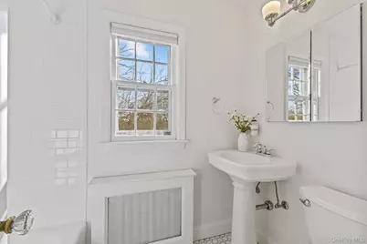 55 Edgewood Avenue, Larchmont, NY 10538 - Photo 16