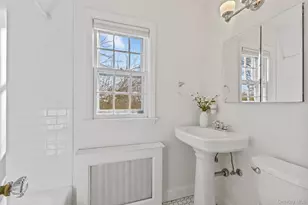 55 Edgewood Ave, Larchmont, NY 10538 - Photo 16