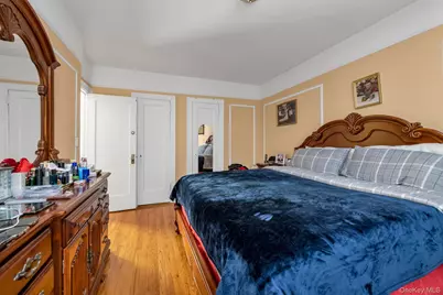 2445 Yates Avenue, Bronx, NY 10469 - Photo 6