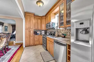 2445 Yates Ave, Bronx, NY 10469 - Photo 16