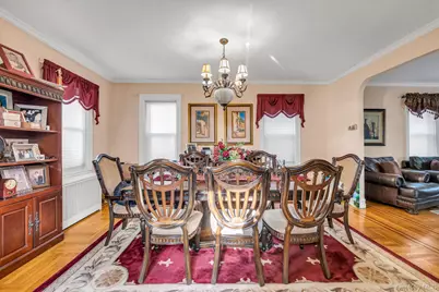 2445 Yates Avenue, Bronx, NY 10469 - Photo 4