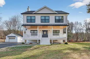 11 Appleblossom Ln, Hopewell Junction, NY 12533 - Photo 2