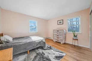 39 Kay Rd, Calverton, NY 11933 - Photo 10