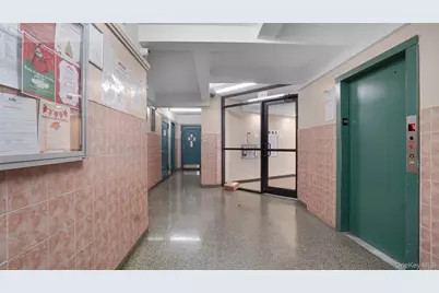 2220 E Tremont Avenue #7F, Bronx, NY 10462 - Photo 10