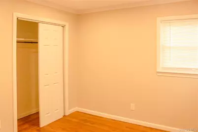 121 Nassau Boulevard, West Hempstead, NY 11552 - Photo 18