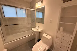 12 Elves Ln, Levittown, NY 11756 - Photo 10