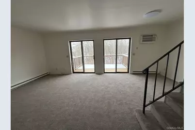 8004 Chelsea Cove N, Hopewell Junction, NY 12533 - Photo 14