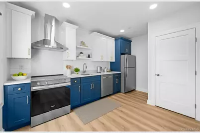 584 Main Street #1, Islip, NY 11751 - Photo 4