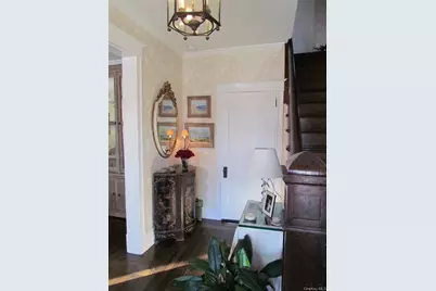 29 Ash Street, Locust Valley, NY 11560 - Photo 8