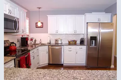 38 Huntingdale Way, Middle Island, NY 11953 - Photo 4