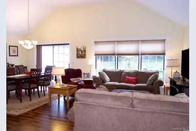 38 Huntingdale Way, Middle Island, NY 11953 - Photo 2