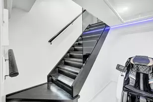 219-06 67th Ave, Bayside, NY 11364 - Photo 14