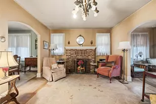 114 Buckingham Pl, Lynbrook, NY 11563 - Photo 6