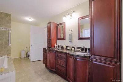 13 Edna Drive, Hyde Park, NY 12538 - Photo 30