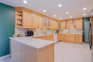 13 Edna Dr, Hyde Park, NY 12538 - Photo 8