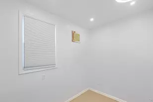 21 Linden Blvd, Hicksville, NY 11801 - Photo 22