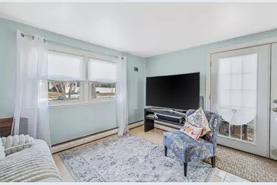 111 S Plaisted Avenue, Hauppauge, NY 11788 - Photo 30