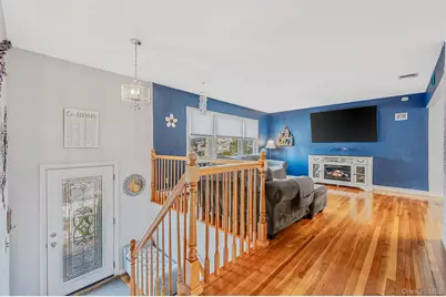 111 S Plaisted Avenue, Hauppauge, NY 11788 - Photo 12