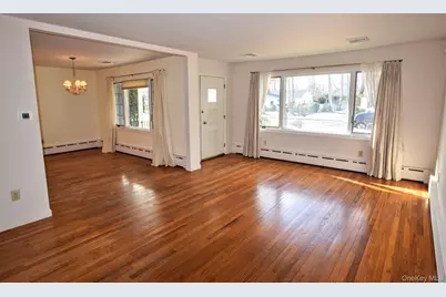 41 Country Club Road, Bellport, NY 11713 - Photo 10