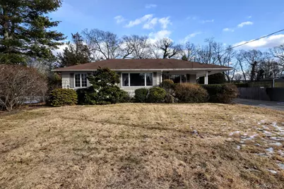 41 Country Club Road, Bellport, NY 11713 - Photo 1