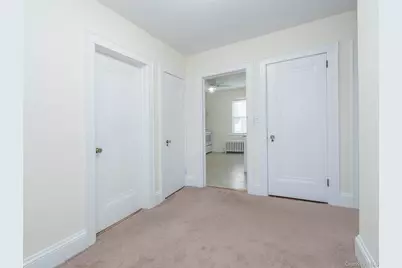 118 McLaughlin Street, Glen Cove, NY 11542 - Photo 8