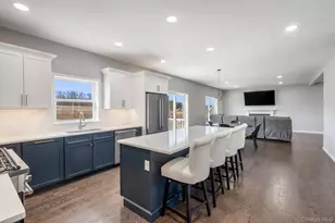 10 Harrier Ridge Dr, Wallkill, NY 12589 - Photo 4