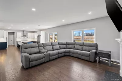 10 Harrier Ridge Drive, Wallkill, NY 12589 - Photo 16