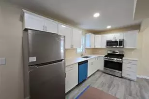 13 Chestnut St, Middletown, NY 10940 - Photo 8