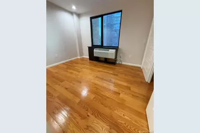 31-10 28th Road #3D, Astoria, NY 11102 - Photo 4