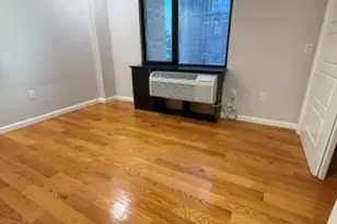 31-10 28th Rd, Astoria, NY 11102 - Photo 4