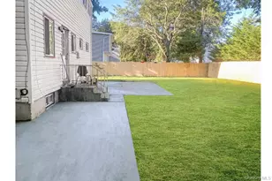 741 Taylor Ave, Patchogue, NY 11772 - Photo 24