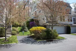 36 Briarbrook Dr, Briarcliff Manor, NY 10510 - Photo 2