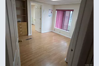 90 Medford Avenue, Patchogue, NY 11772 - Photo 20