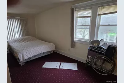 90 Medford Avenue, Patchogue, NY 11772 - Photo 14