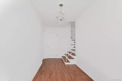 305 Glenbrook Avenue, Yonkers, NY 10705 - Photo 10