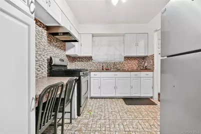 989 Schenck Avenue, Brooklyn, NY 11207 - Photo 10