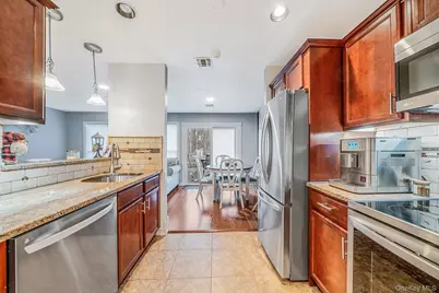 189 Haddon Hollow Court, Middle Island, NY 11953 - Photo 12