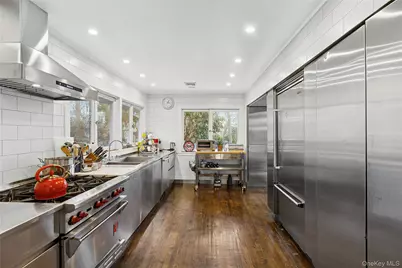 68 Three Mi Hbr Hog Crk Highway, East Hampton, NY 11937 - Photo 6