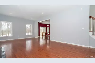 5 Harrier Ridge Drive, Wallkill, NY 12589 - Photo 10