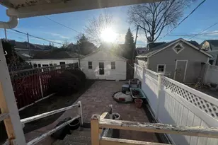 22 Stephenson Blvd, New Rochelle, NY 10801 - Photo 8